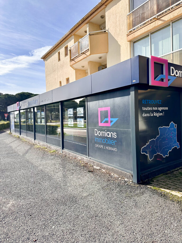 Votre agence immobilière à Saint-Cyprien Domians Immobilier se trouve au 19 boulevard Desnoyer, 66750 Saint-Cyprien