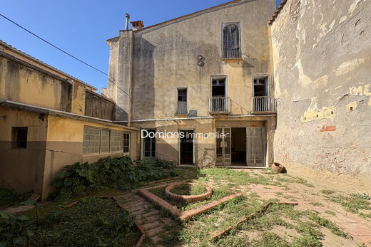 A VENDRE – LLUPIA – MAISON DE MAÎTRE