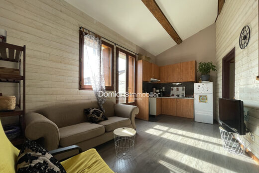A VENDRE -PONTEILLA -MAISON DE VILLAGE AVEC 2 APPARTEMENTS LOUES