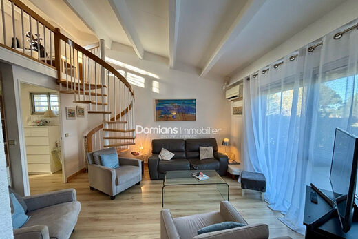 A VENDRE – GOLF SAINT CYPRIEN – APPARTEMENT