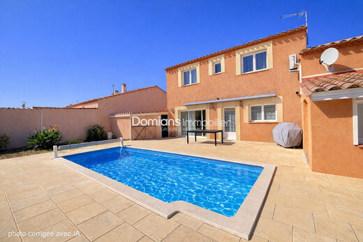 A VENDRE – SAINT CYPRIEN – VILLA