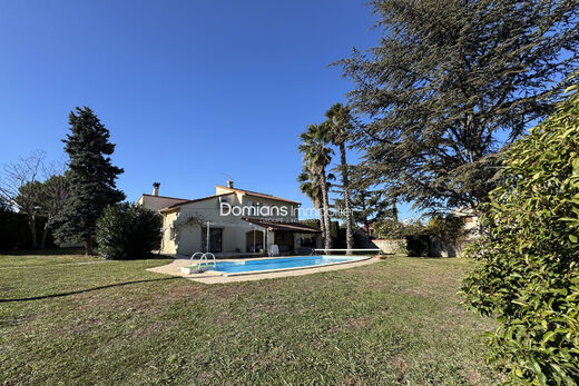 A VENDRE – LLUPIA – VILLA DE CARACTERE
