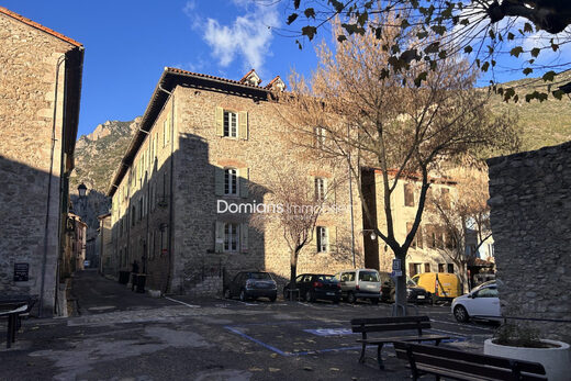 A VENDRE – VILLEFRANCHE-DE-CONFLENT – BIEN DE CARACTERE