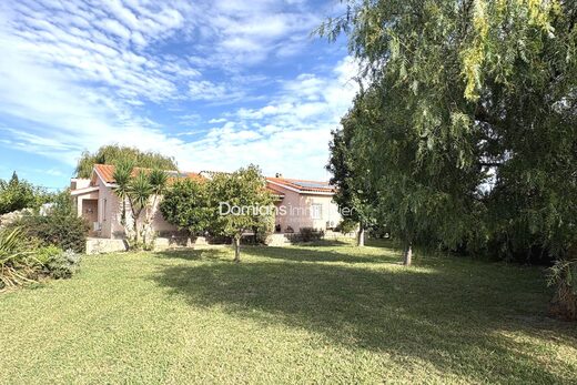 A VENDRE &#8211; MILLAS &#8211; VILLA