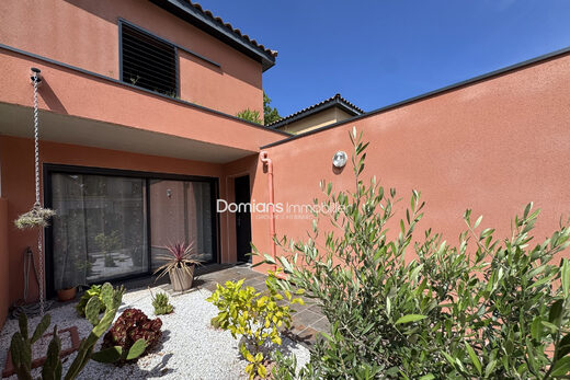 A VENDRE THUIR VILLA AVEC JARDIN