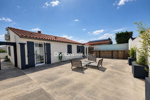 A VENDRE &#8211; POLLESTRES &#8211; VILLA AVEC PISCINE