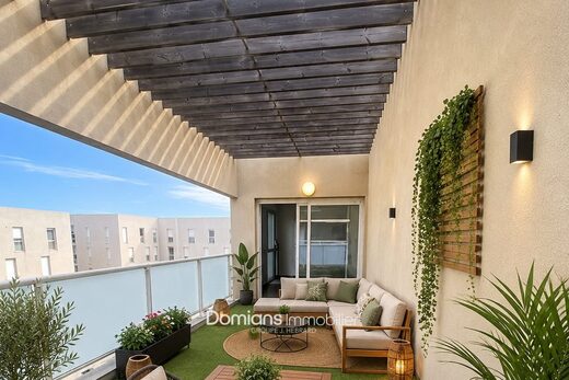 A VENDRE &#8211; PERPIGNAN &#8211; Appartement T3 avec Terrasse et place de