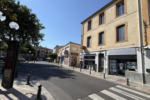 Local commercial de 64 m² à louer à THUIR