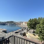 A VENDRE – PORT VENDRES – APPARTEMENT T3 TRAVERSANT