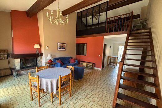 Maison 4 pièces à louer à PONTEILLA