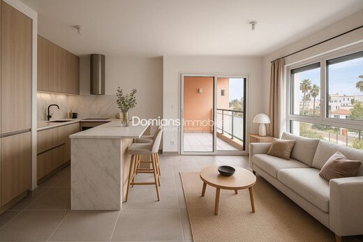 A VENDRE -ARGELES SUR MER &#8211; F2 avec Parking &amp; Terrasse