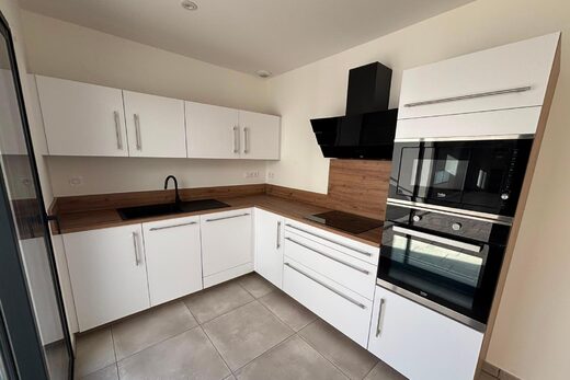 Maison 4 pièces à louer à CORBERE LES CABANES