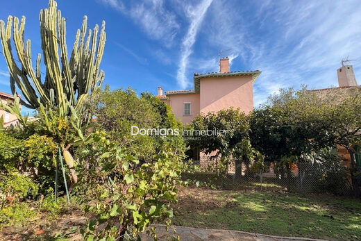 A VENDRE &#8211; THUIR &#8211; MAISON BOURGEOISE